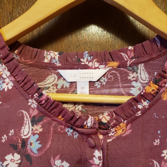 Lauren Conrad button front top - Picture 2 of 3